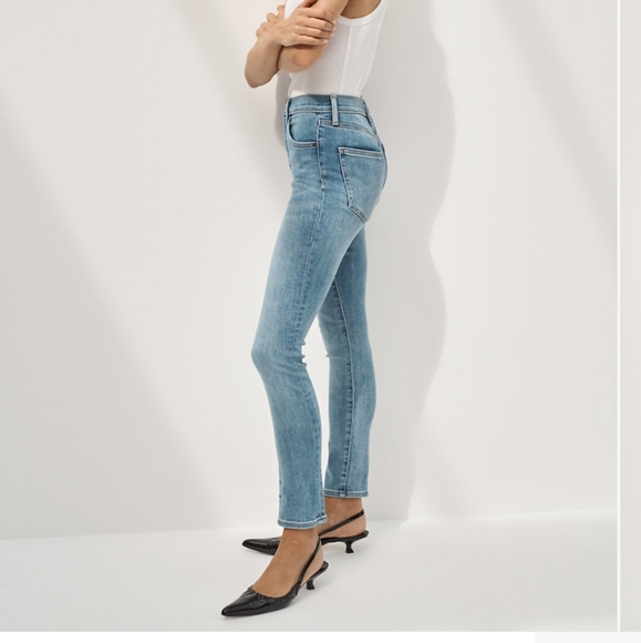 NWOT aritzia denim forum lola mid-rise skinny blue jeans 28, 28L - Picture 3 of 7